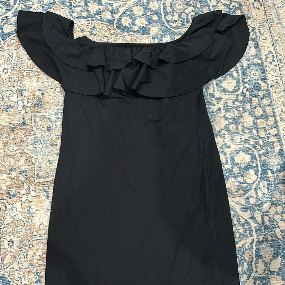 Women’s Black dress​ - Picture 2 of 4